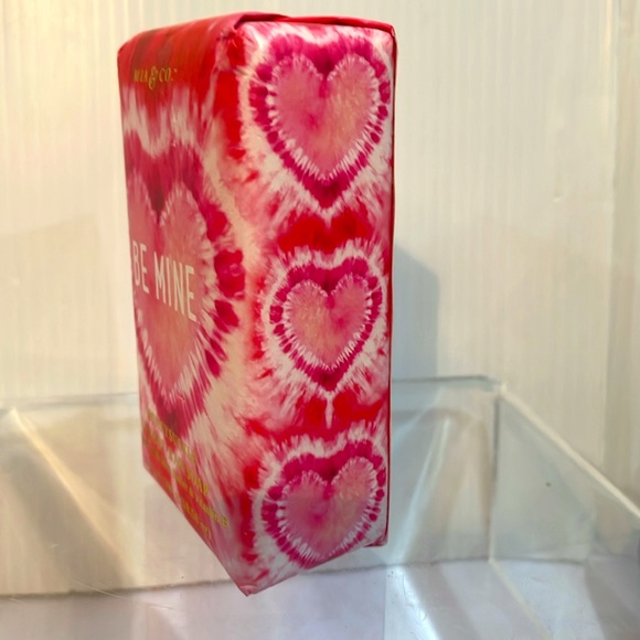 NWT Mia & Co Valentine 💘 Honeysuckle Luxury Bar Soap Shea Butter Large 10.58 Oz - Picture 4 of 13